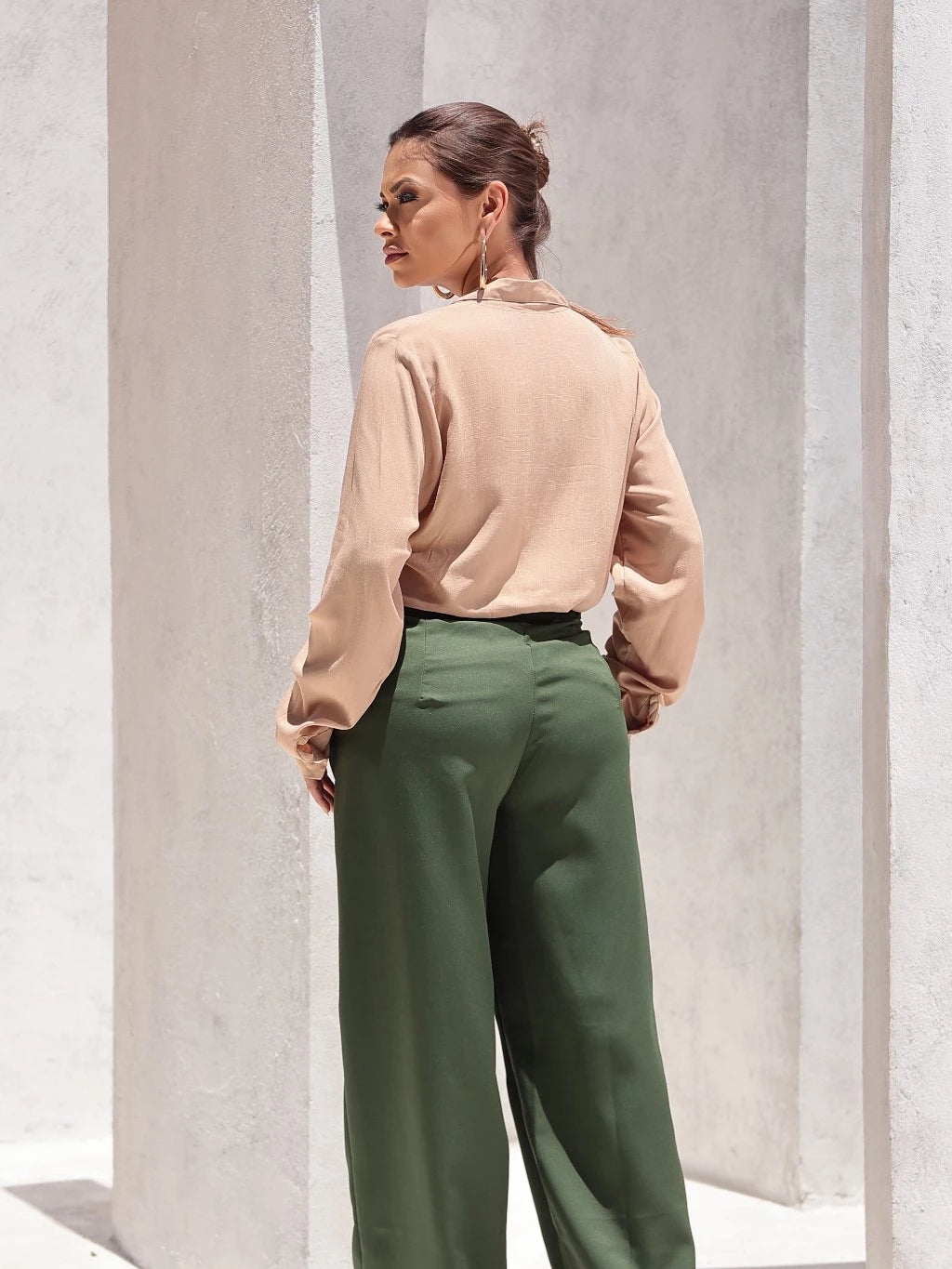 Camisa Feminino Social Manga longa Botões Tecido ViscoLINHO Lisa Casual chic Escritório passeio